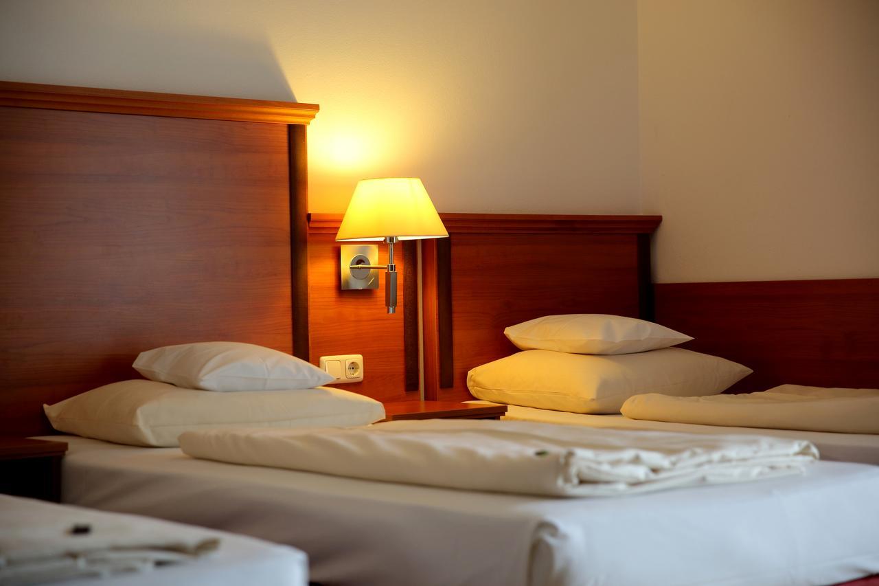 Hotel Meridian ***Superior 埃戈尔丁 外观 照片